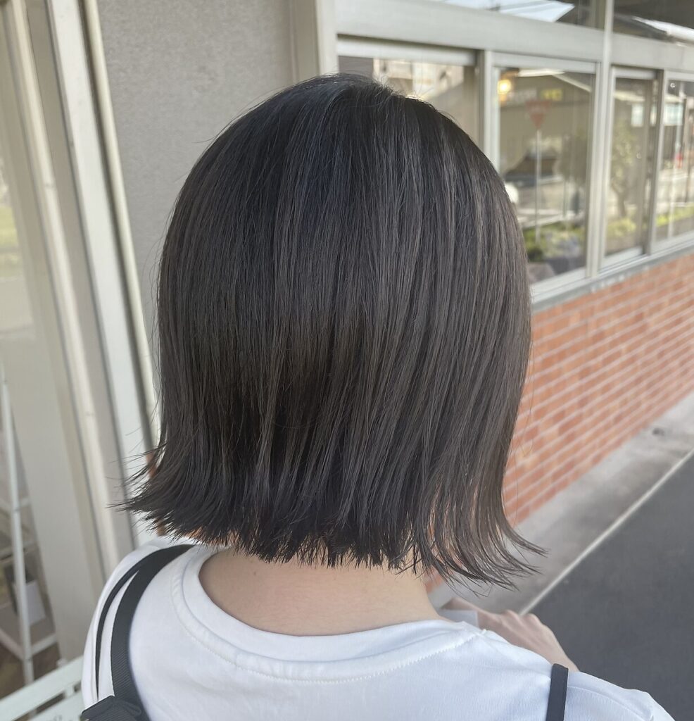 カジュアル切りっぱなしボブ