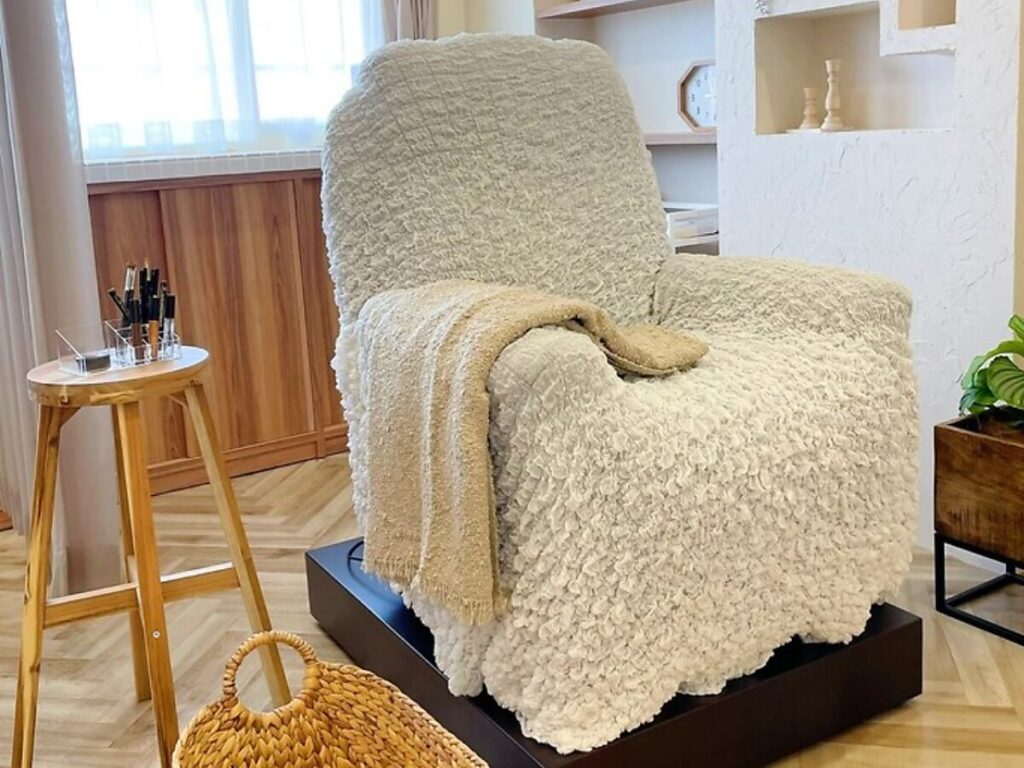 eyelash&wax salon riche